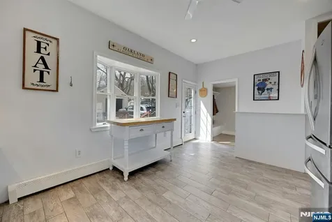 172 Yawpo Oakland NJ 07436