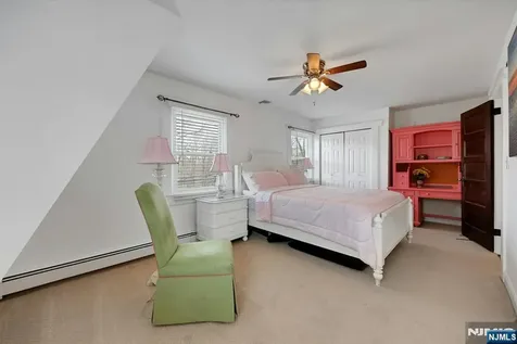 172 Yawpo Oakland NJ 07436