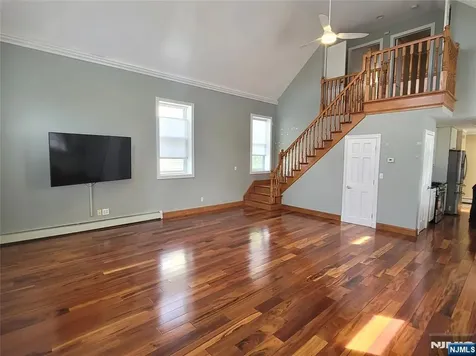 25 James Street Lodi NJ 07644