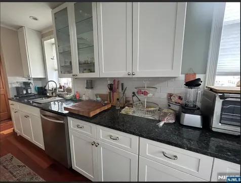 25 James Street Lodi NJ 07644