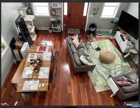 25 James Street Lodi NJ 07644