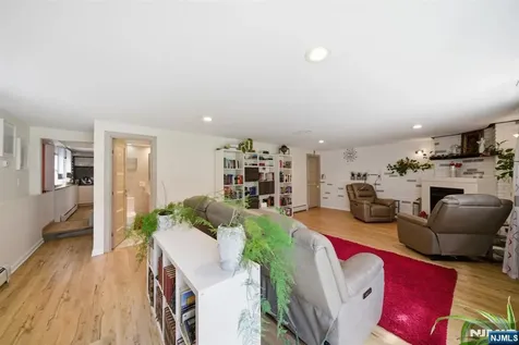 6 Whitten Place Denville Township NJ 07834