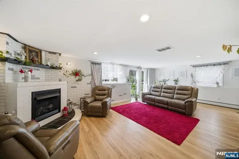 6 Whitten Place Denville Township NJ 07834
