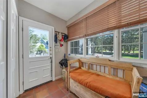 11 Lower Cross Road Saddle River NJ 07458