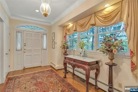 11 Lower Cross Road Saddle River NJ 07458