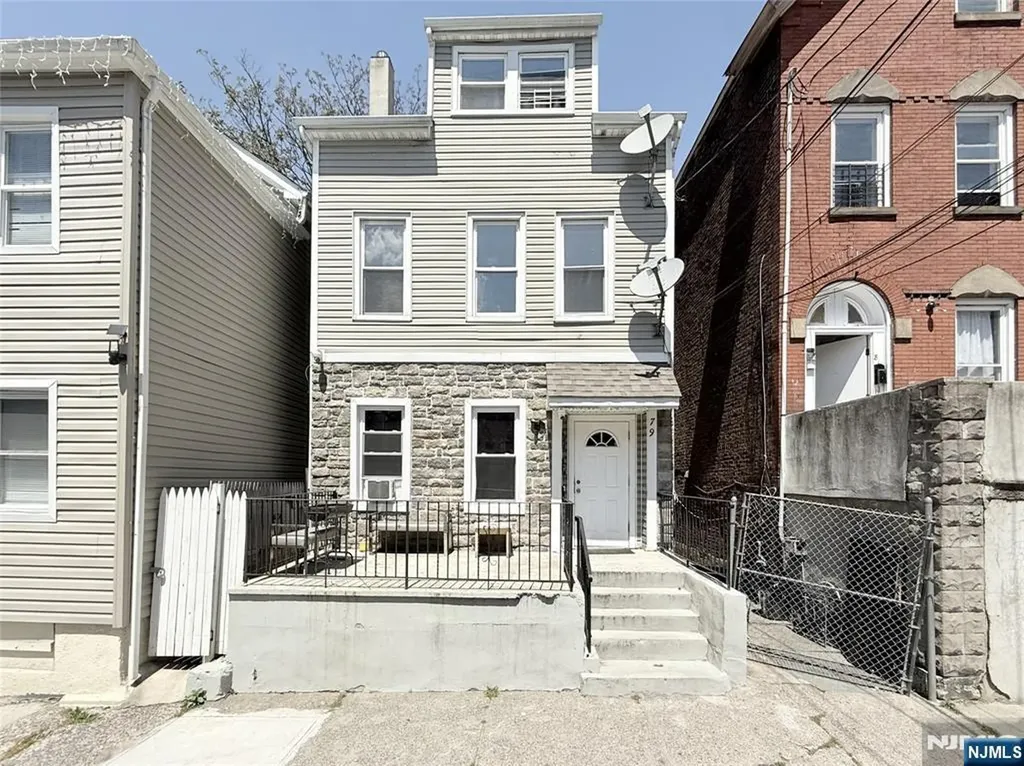 79 Godwin Avenue Paterson NJ 07501