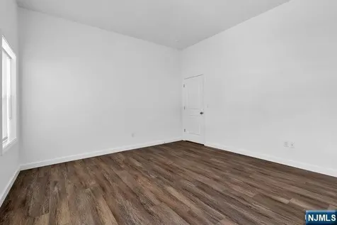 4 Rossi Court South Hackensack NJ 07606