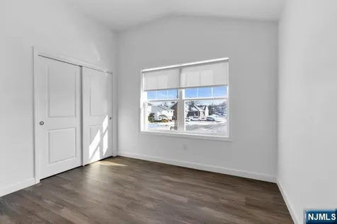 4 Rossi Court South Hackensack NJ 07606