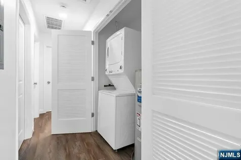 4 Rossi Court South Hackensack NJ 07606