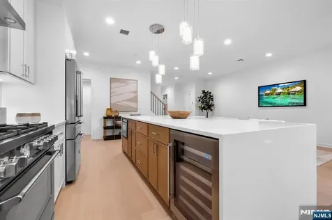 11 Fey Place Oradell NJ 07649