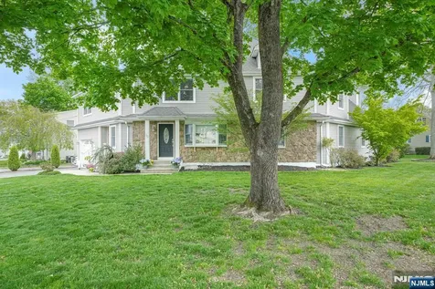 30 Oakley Way Wayne NJ 07470