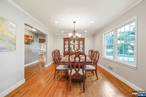 30 Oakley Way Wayne NJ 07470