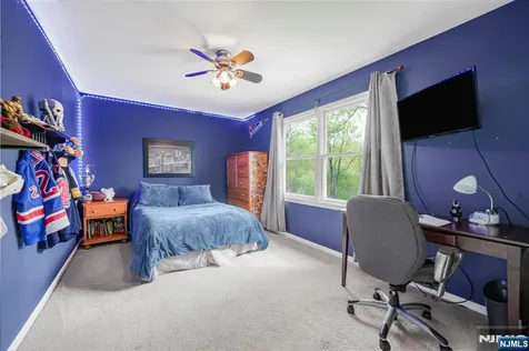 30 Oakley Way Wayne NJ 07470