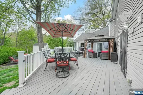 30 Oakley Way Wayne NJ 07470