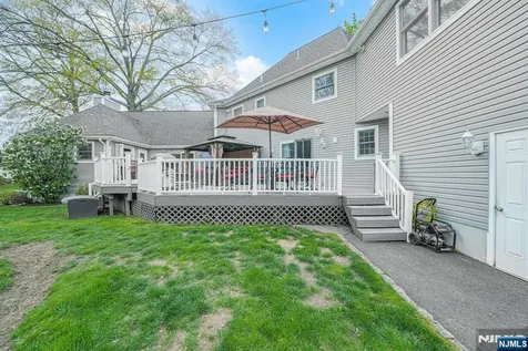 30 Oakley Way Wayne NJ 07470