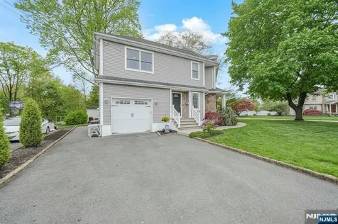 30 Oakley Way Wayne NJ 07470