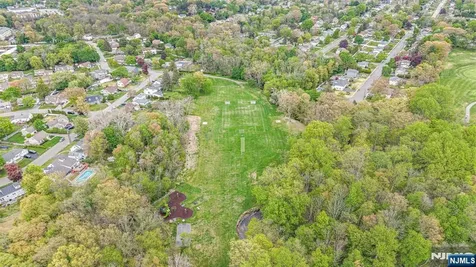 30 Oakley Way Wayne NJ 07470