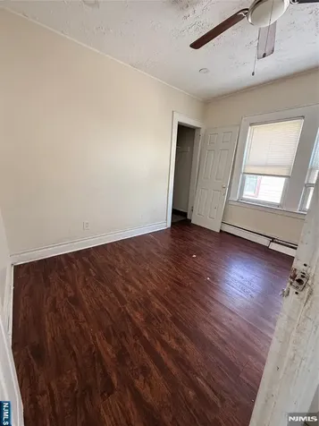 180 Shephard Avenue Newark NJ 07112