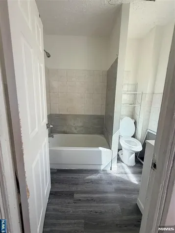 180 Shephard Avenue Newark NJ 07112