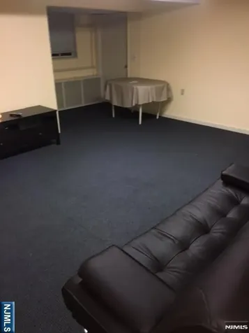 95 Mckinley Avenue Lodi NJ 07644