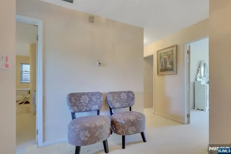 38 Ash Street Englewood Cliffs NJ 07632