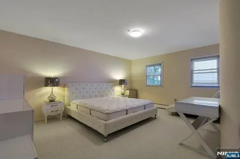 38 Ash Street Englewood Cliffs NJ 07632