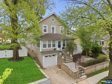105 Daniel Avenue Rutherford NJ 07070