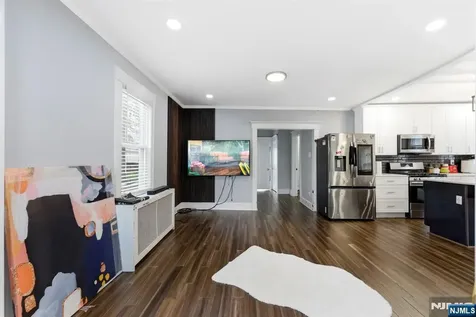 105 Daniel Avenue Rutherford NJ 07070
