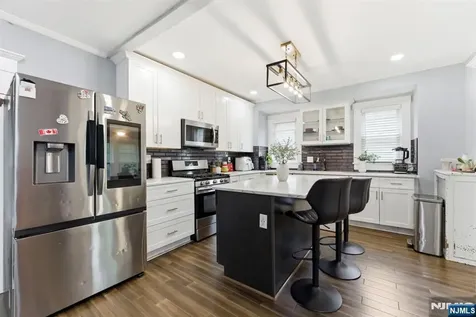 105 Daniel Avenue Rutherford NJ 07070