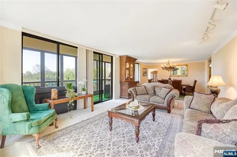 200 Winston Cliffside Park NJ 07010