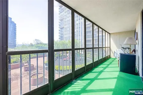 200 Winston Cliffside Park NJ 07010