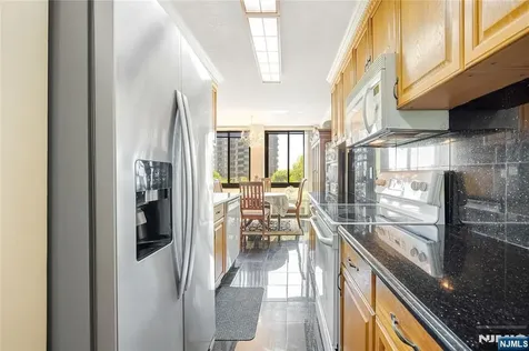 200 Winston Cliffside Park NJ 07010