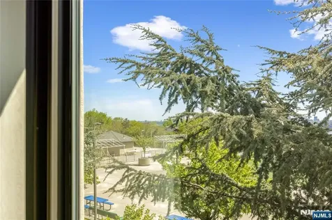200 Winston Cliffside Park NJ 07010