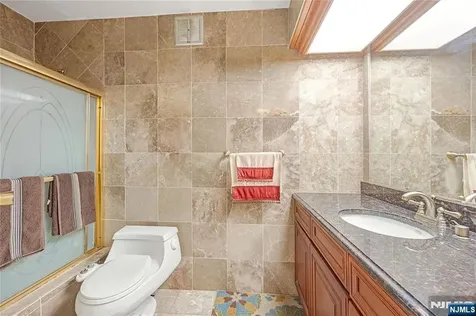 200 Winston Cliffside Park NJ 07010