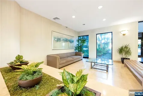 200 Winston Cliffside Park NJ 07010