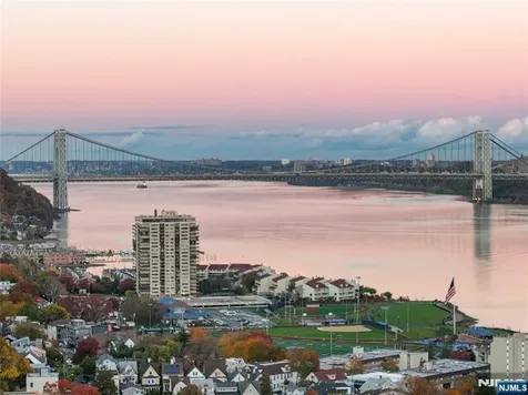 200 Winston Cliffside Park NJ 07010