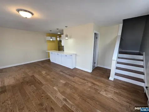 583 Main Paterson NJ 07503
