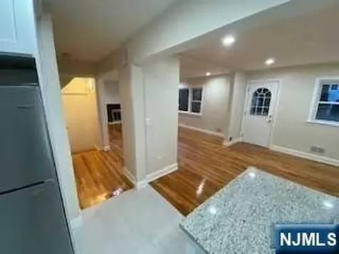 211 Hillside Bergenfield NJ 07621
