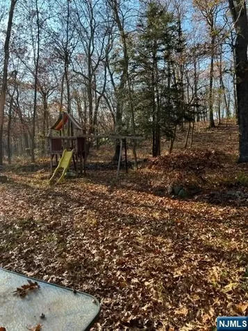 15 Deer Path West Milford NJ 07480