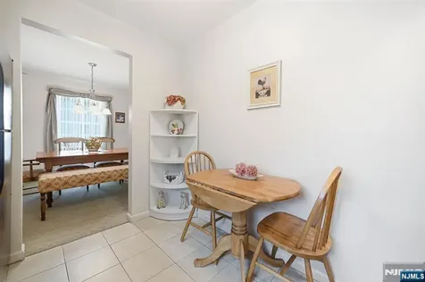 123 S Maple Avenue Park Ridge NJ 07656
