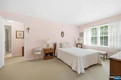 123 S Maple Avenue Park Ridge NJ 07656