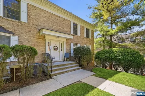 123 S Maple Avenue Park Ridge NJ 07656