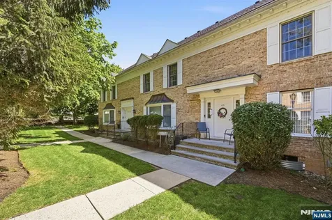 123 S Maple Avenue Park Ridge NJ 07656