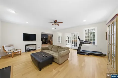 20 Sleepy Hollow Road Denville Township NJ 07834