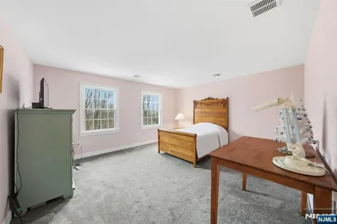20 Sleepy Hollow Road Denville Township NJ 07834