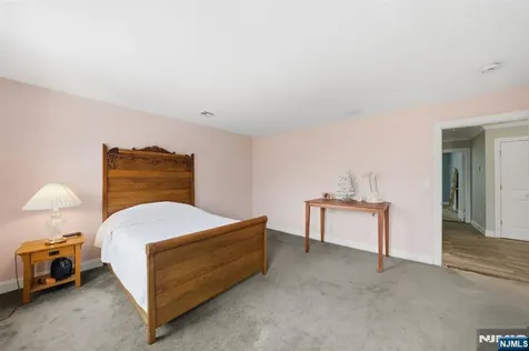 20 Sleepy Hollow Road Denville Township NJ 07834