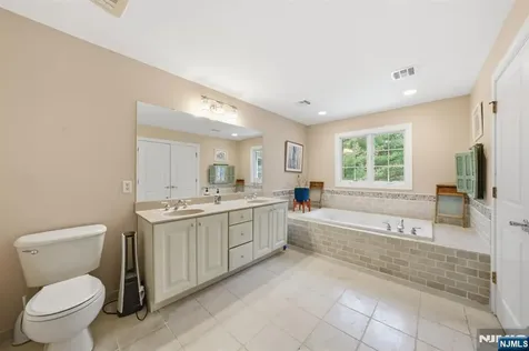 20 Sleepy Hollow Road Denville Township NJ 07834