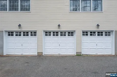 20 Sleepy Hollow Road Denville Township NJ 07834
