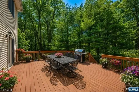 20 Sleepy Hollow Road Denville Township NJ 07834