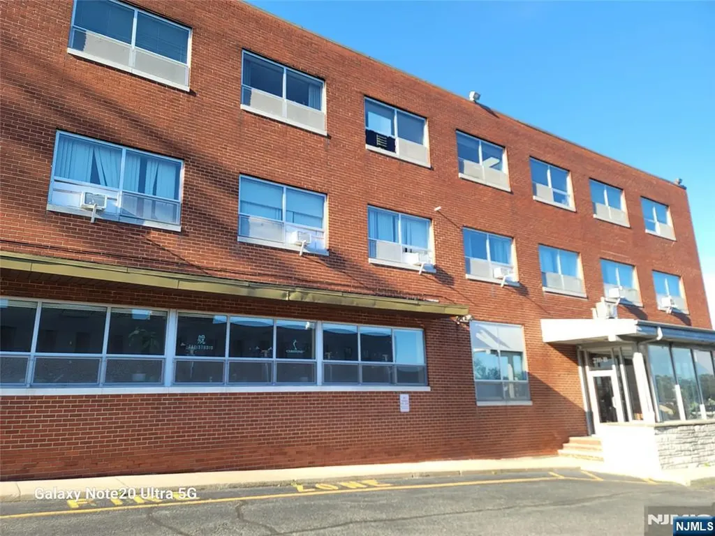 210 Sylvan Avenue Englewood Cliffs NJ 07632